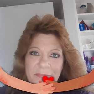 Meet your Posher, Nickie